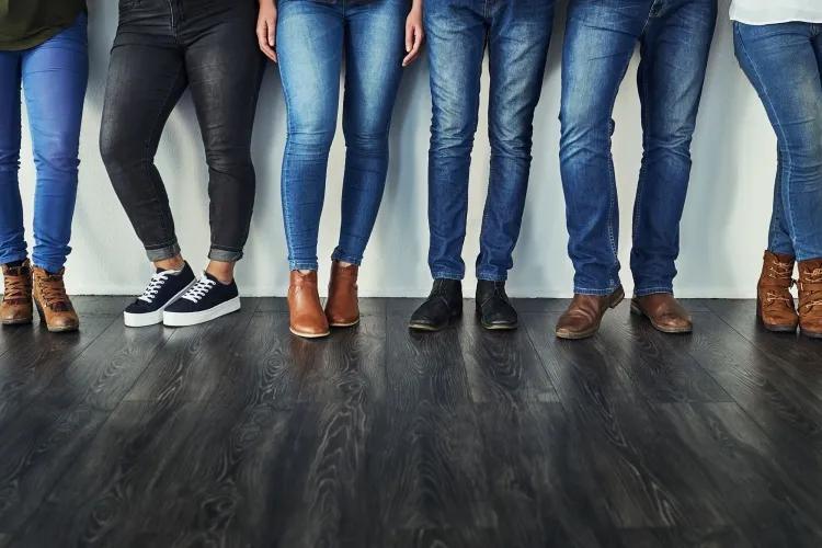 Tight and uncomfortable jeans: how to expand denim to adapt it to your size?