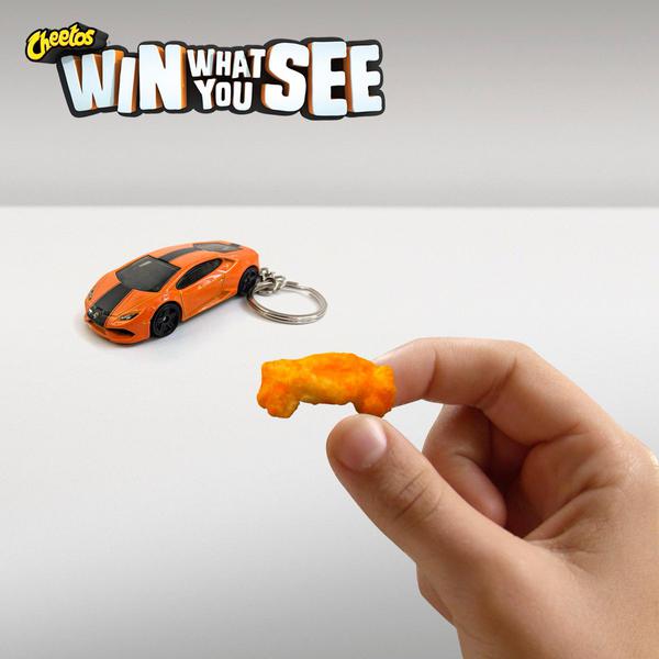 Wild Javelina se encierra en auto en persecución of Cheetos 