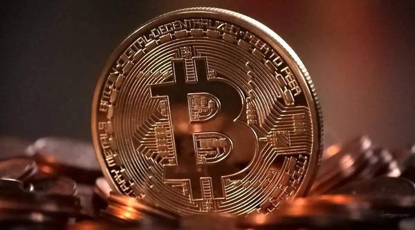 Bitcoin se stále více chová jako další technologická akcie