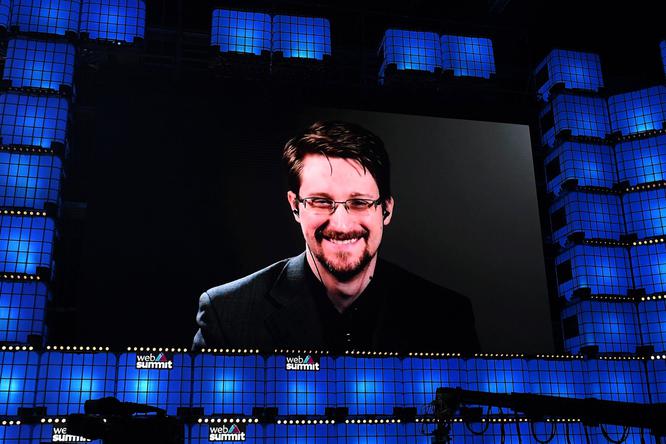 Edward Snowden Revealed As Key Participant In Mysterious Ceremony Creating https://website-google-hk.oss-cn-hongkong.aliyuncs.com/drawing/article_results_9/2022/5/24/279a3609b6a659372b85b129827014d6_1.jpeg Billion Anonymous Cryptocurrency 