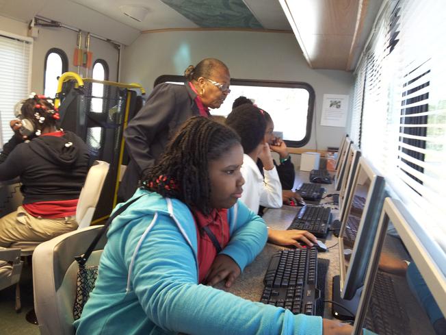 Remembering the 'Brilliant Bus' driver who created a mobile computer classroom—in her 70s