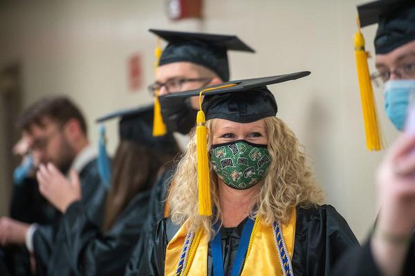 Ohio University Chillicothe recognizes graduates at ceremony 