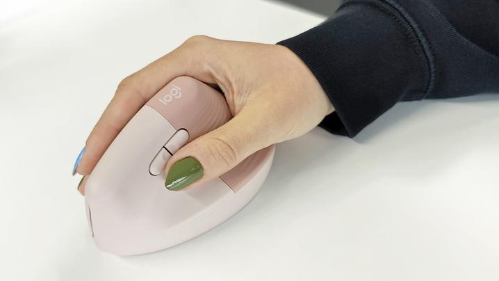 Recenze Logitech Lift Vertical Ergonomic Mouse