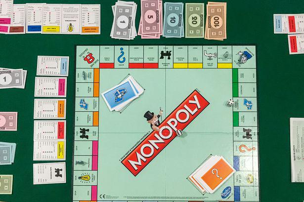 What's Actually Supposed to Happen on 'Free Parking' in Monopoly? 