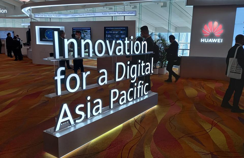 Thailand’s Digital Economy Promotion Agency Launches New 5G EIG Centre AUT Partnership Launches Tech Bootcamps Vietnam’s Internet Economy Remained Strong Despite Pandemic Indonesia Promotes Gender Equality in Digital Entrepreneurship HKPC Debuts Digital D 