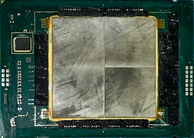 Intel Sapphire Rapids ‘4th Gen Xeon’ CPU Delidded By Der8auer, Unveils Extreme Core Count Die With 56 Golden Cove Cores 