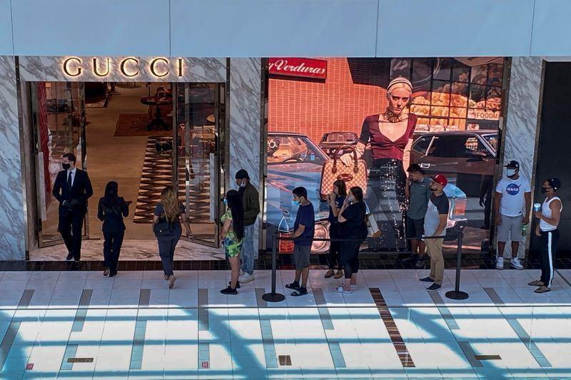 Gucci začne přijímat kryptoplatby ve vybraných amerických obchodech