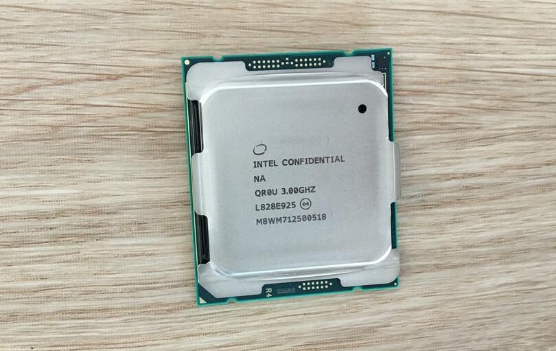Processeur Intel i9 9980XE Extreme Edition 18 cœurs Test 