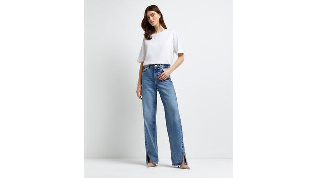 28 Best Jeans for Women Over 50 That Are Stylish and Comfortable 