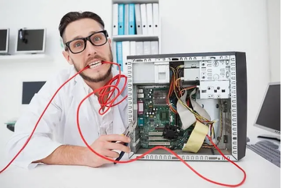 Bad Cable Management Setup – Get rid of Messy Wires