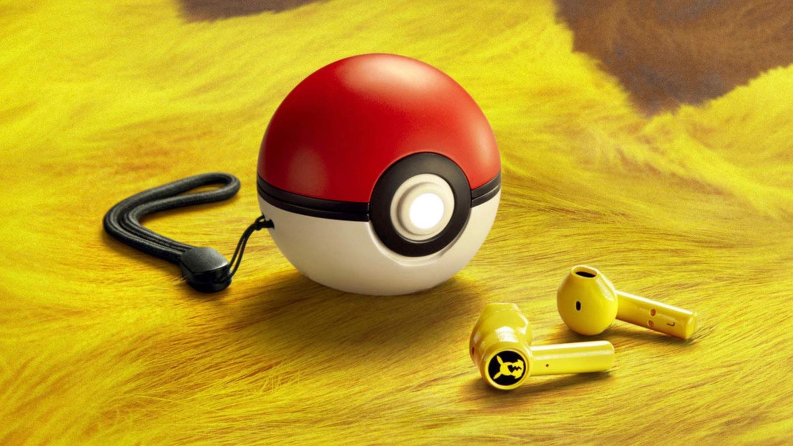 Los auriculares inalámbricos con temática de Pikachu de Razer se cargan en una pokebola