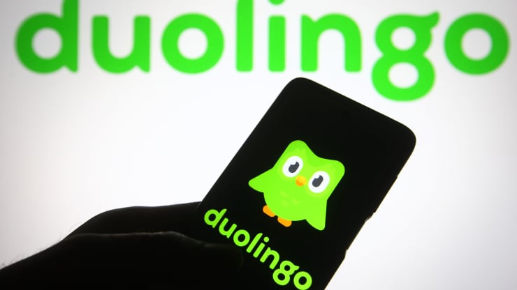 Duolingo closes up 36% in Nasdaq debut, valuing company at nearly $5 billion