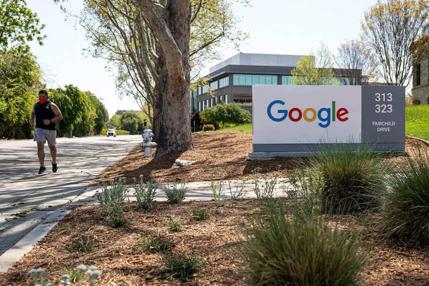 Google, Facebook to Require Vaccinations for On-Campus Workers