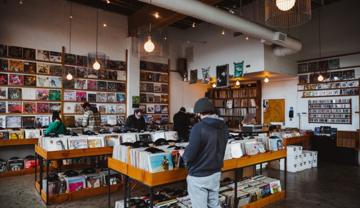 How music enhances the shopping experience