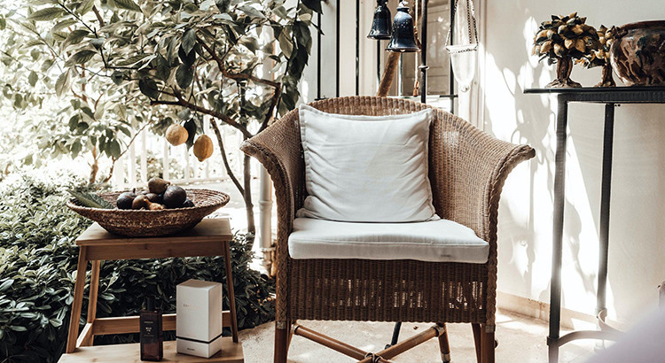 Garden chairs covers: the most practical covers to store your furniture
