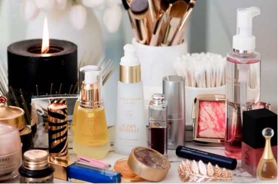 How to Style a Makeup Table for Maximum Functionality: The Ultimate Guide 