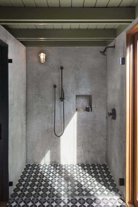 black-fixtures-1.jpg