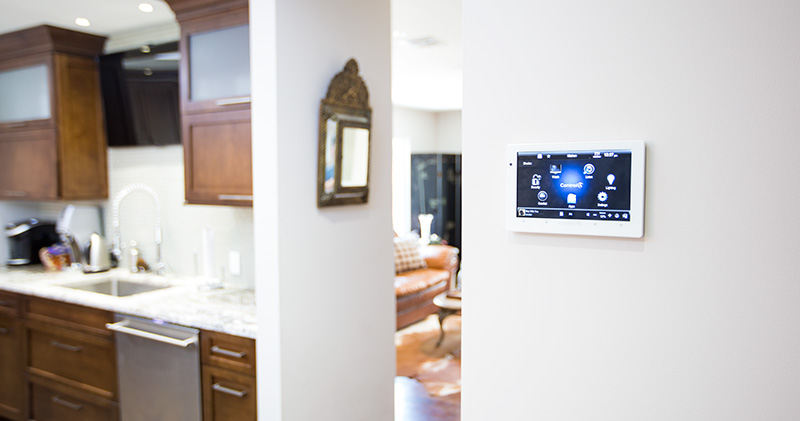 7 nezbytných gadgetů pro váš chytrý domov: Nejlepší zařízení pro propojenou domácnost