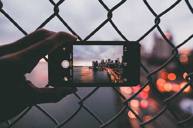 How to Take Good Photos with a Smartphone: Tips and Tricks