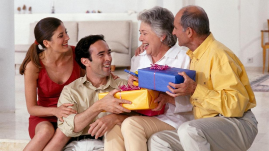 What Gift Can Make Your Parents Feel Surprised 