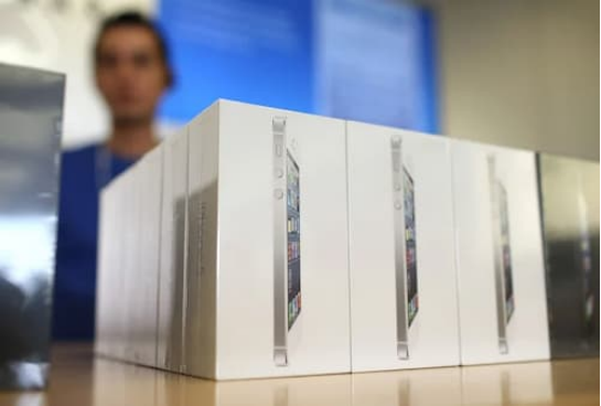 Brand new phones: what comes with it when you buy one