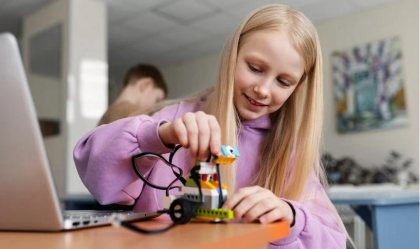 How to Choose a Kid-Friendly 3D Printer? (Beginner’s Tips)