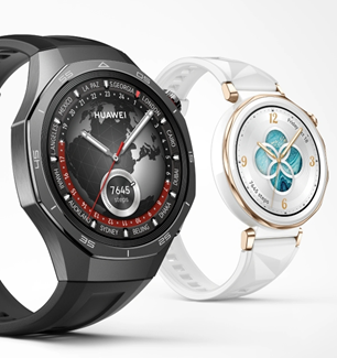 How Do Smartwatches Compare to Traditional Watches in 2025?