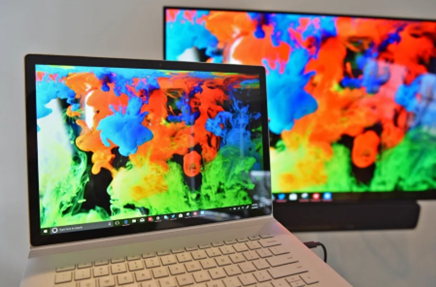 How to Connect a Laptop to a TV Screen for Presentations