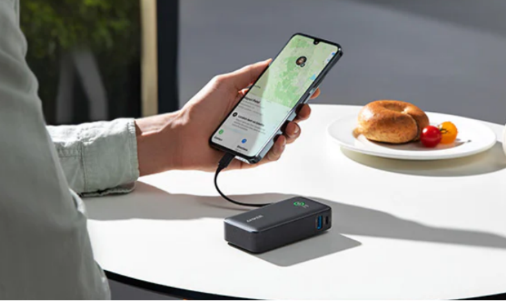 What Type of Portable Chargers Are Ideal for iPhones?