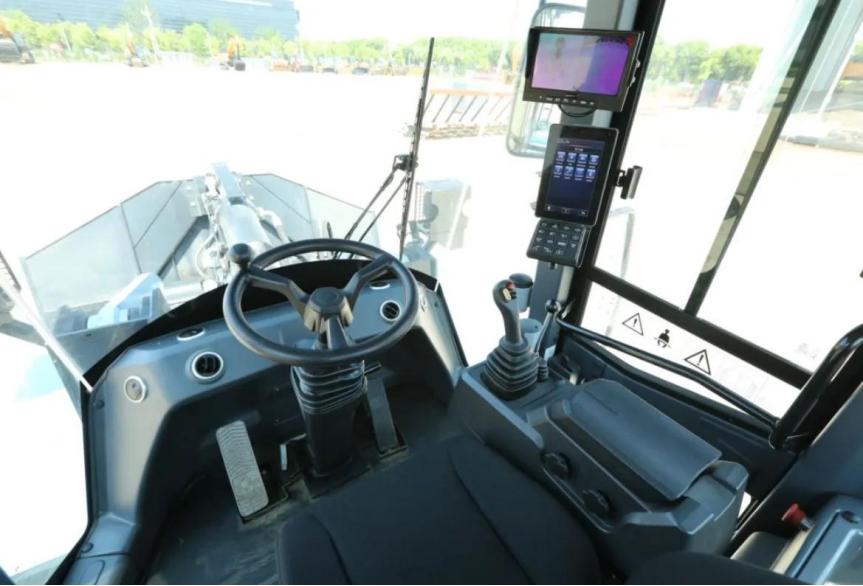 How Can a Wheel Loader Reduce Fuel Costs on Job Sites? 